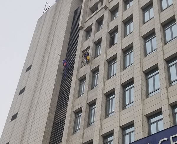 深圳外墙清洗的图标