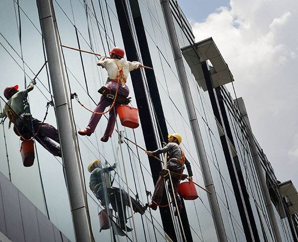 深圳罗湖快速上门高空外墙清洗公司