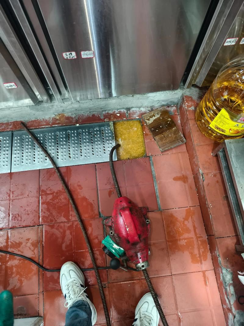 罗湖区管道疏通服务：专业解决您的排水难题