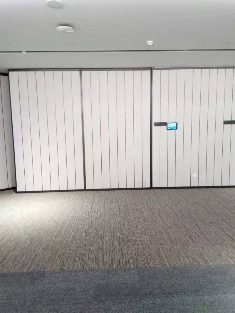 品质可靠，物超所值 深圳清洁公司专业清洁工厂，仓库地板打蜡