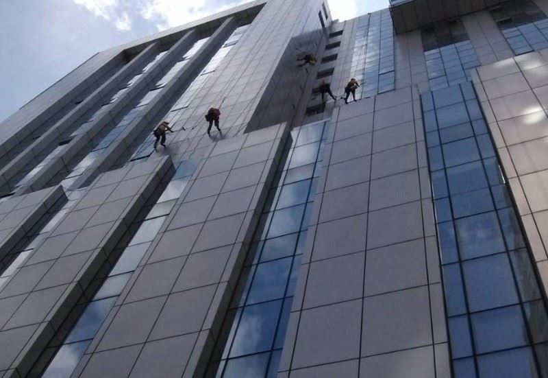 深圳光明新区专业上门高空清洗诚信服务