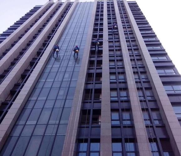 深圳龙华附近外墙清洗 铝塑板外墙清洗