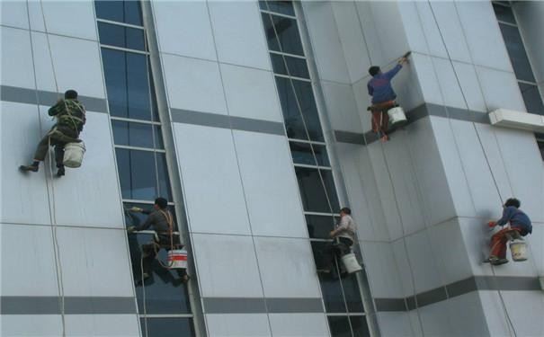 深圳南山附近外墙清洗 铝塑板外墙清洗