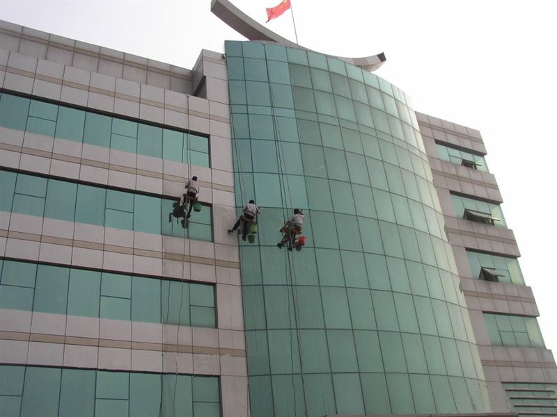 深圳盐田专业蜘蛛人高空清洗 外墙清洗公司电话