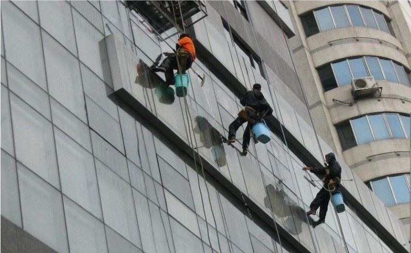 深圳盐田专业蜘蛛人高空清洗 外墙清洗公司电话