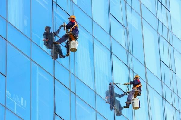 深圳罗湖专业外墙清洗 各种高层外墙玻璃清洗电话