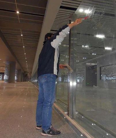 深圳福田商场保洁 精细保洁 外墙清洗 透明报价