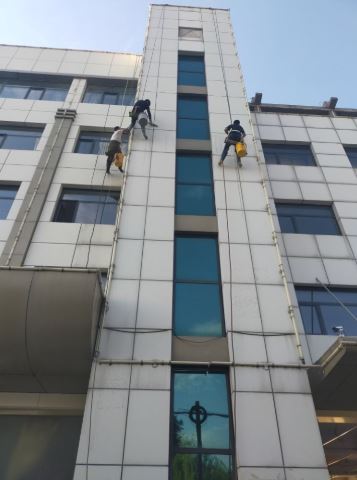 深圳龙岗保洁清洗 房屋大扫除 外墙清洗 贴心服务