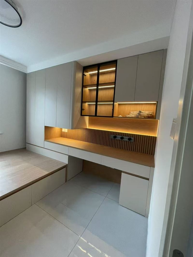 解惑衣柜定制生产商多少钱,不同材质价格对比