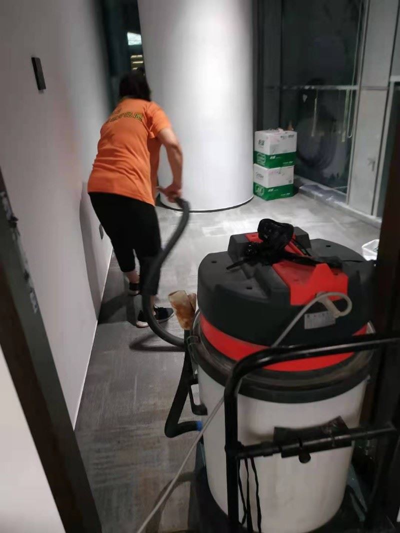 深圳长期清洁工派遣 地毯定点清洗公司 全天候服务