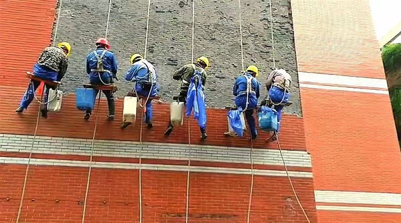 为什么越便宜的外墙维修，最后花的钱会越多？算笔账你就懂了！