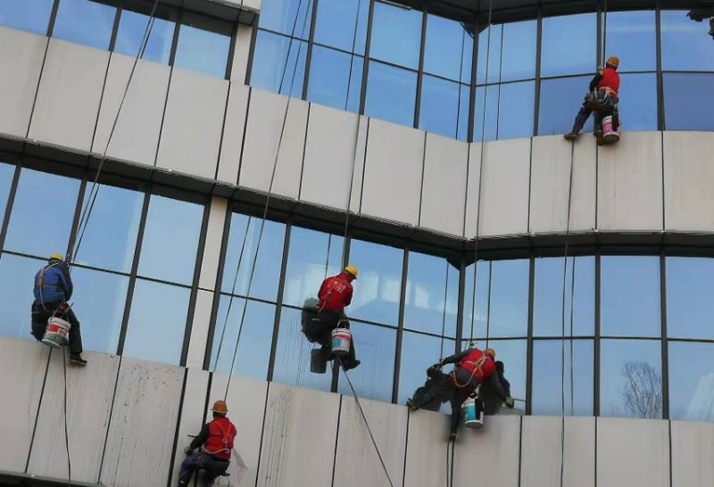 深圳外墙清洗多少钱一平方？正规报价明细